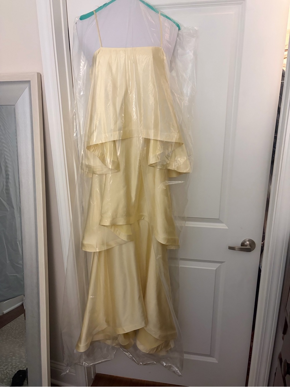 Elliatt Pale Yellow High-Low Layered Maxi Dress - Picture 2 of 3